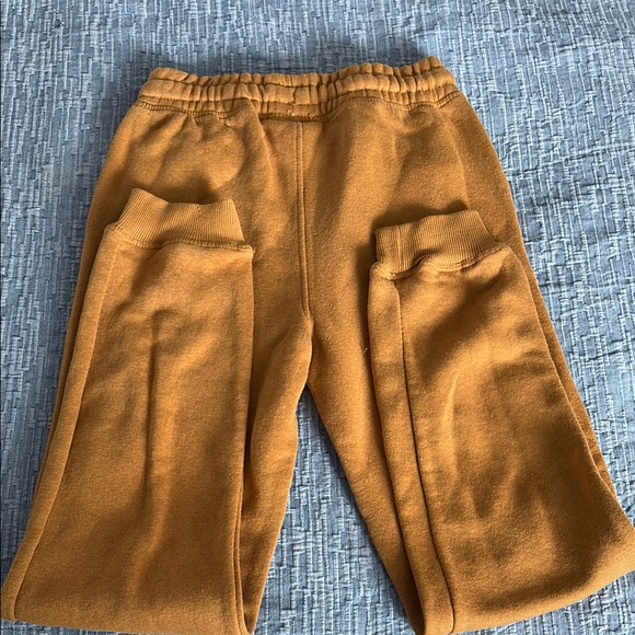 Timberland Brown Joggers with Iconic Logo - Picture 2 of 3